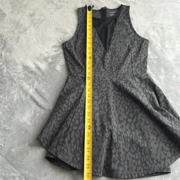 🎯Rare NWOT Varley Tennis Dress Shadow Animal Size Small - Picture 12 of 16